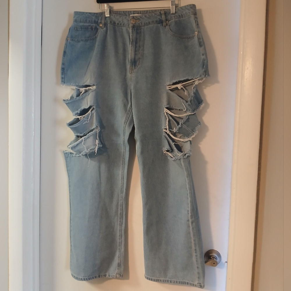 Light Blue Distressed Thigh Slash Denim Jeans 14 NWOT
